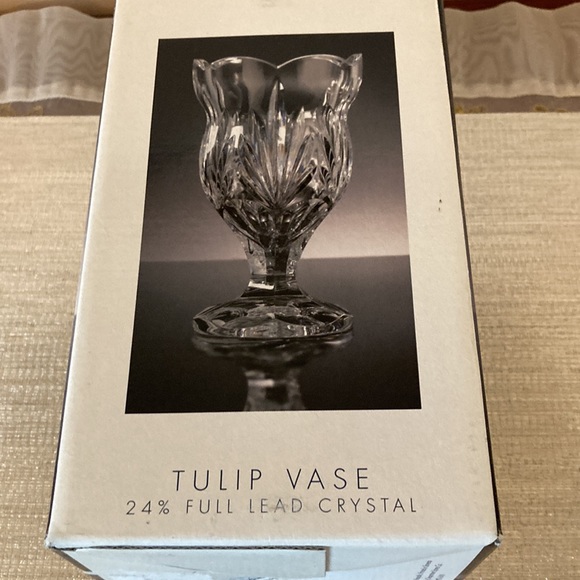 Beautiful Royal Limited Tulip Vase Made in Czech Republic New in the Box - Picture 5 of 6